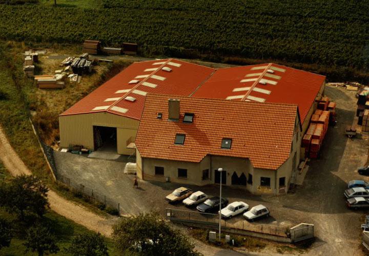 Photo of the Fortal building in the 1980s